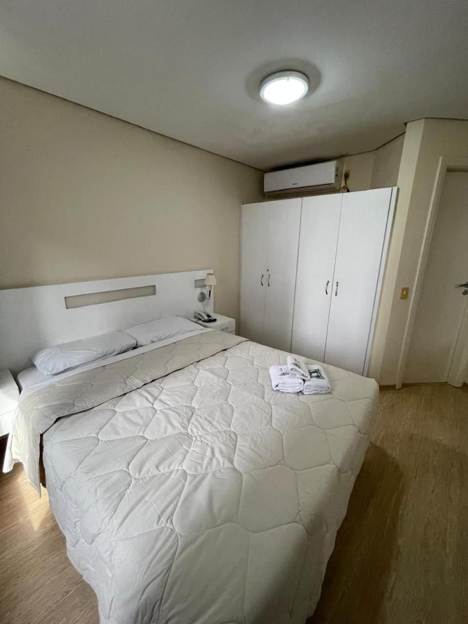Add Flat Times Square Apartment *