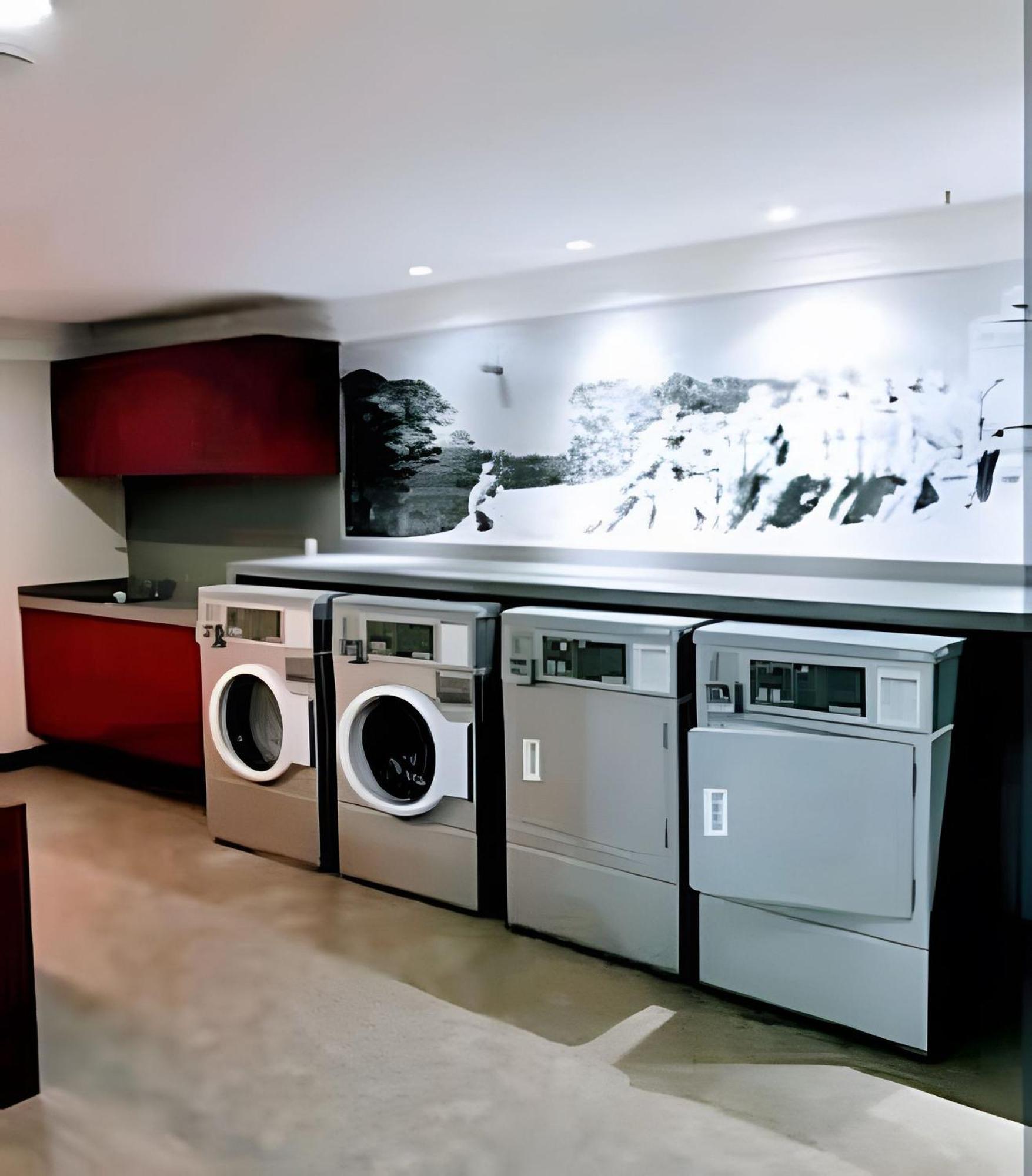 Add Flat Times Square Apartment